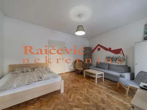 Izdavanje, jednosoban stan, 55m², Stari Grad, Beograd - image 4