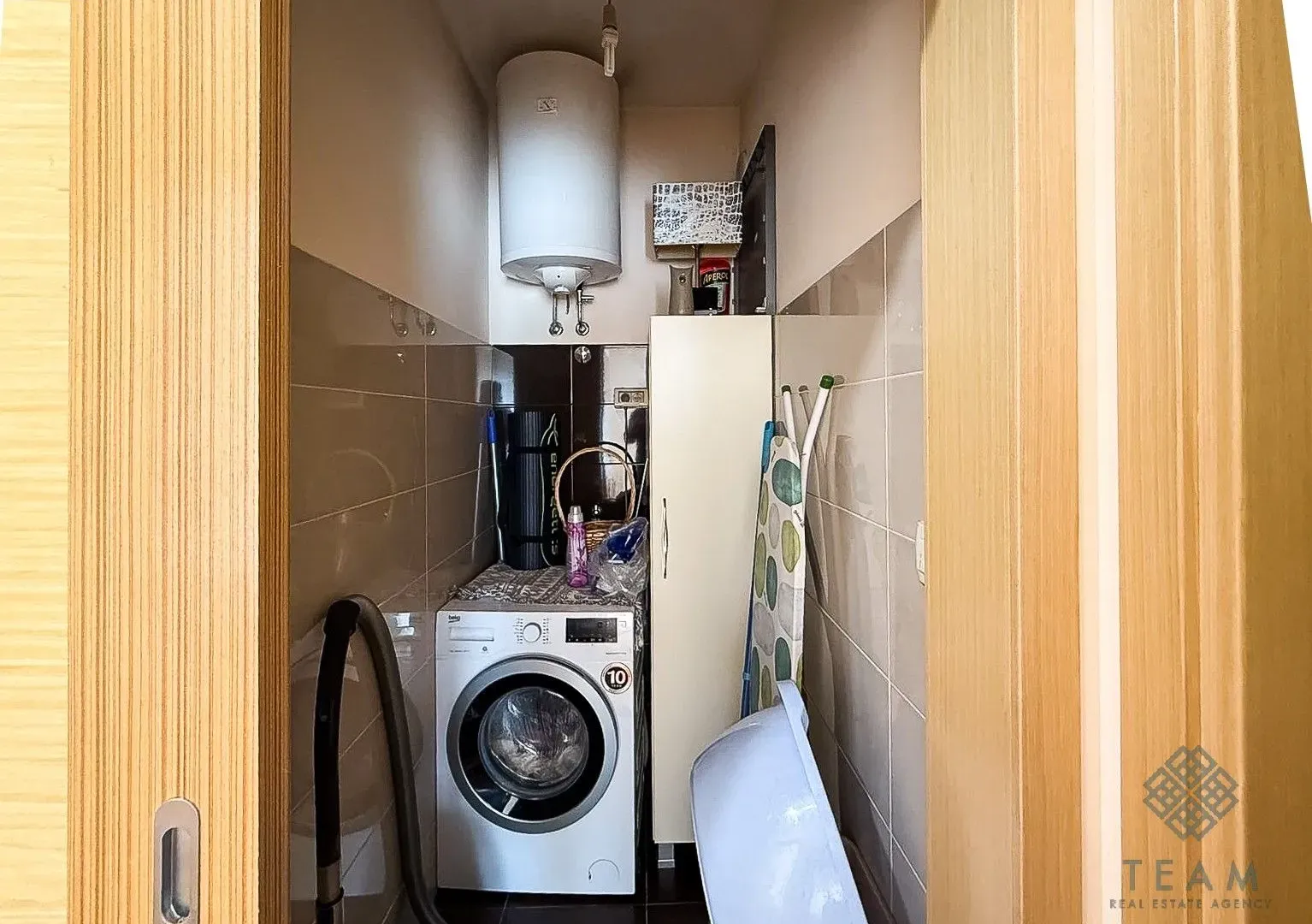 Izdavanje, dvosoban stan, 65m², Blok 6, Podgorica
