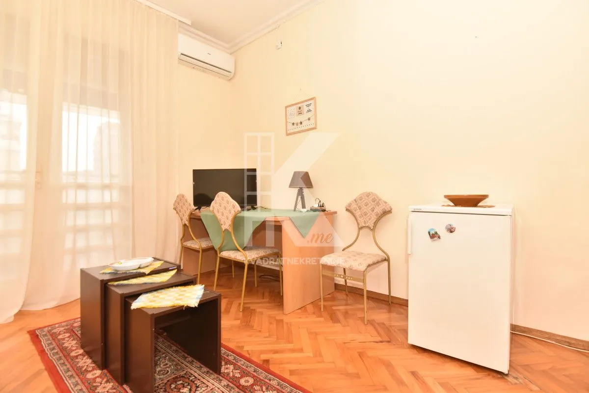 Rent, studio apartment, 35m², Centar, Podgorica
