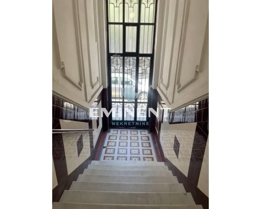 Izdavanje, dvosoban stan, 51m², Savski Venac, Beograd