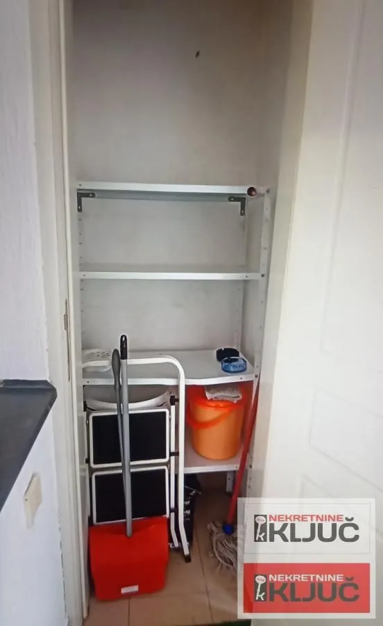 Izdavanje, garsonjera, 25m², Nova Detelinara, Novi Sad Sve Podlokacije