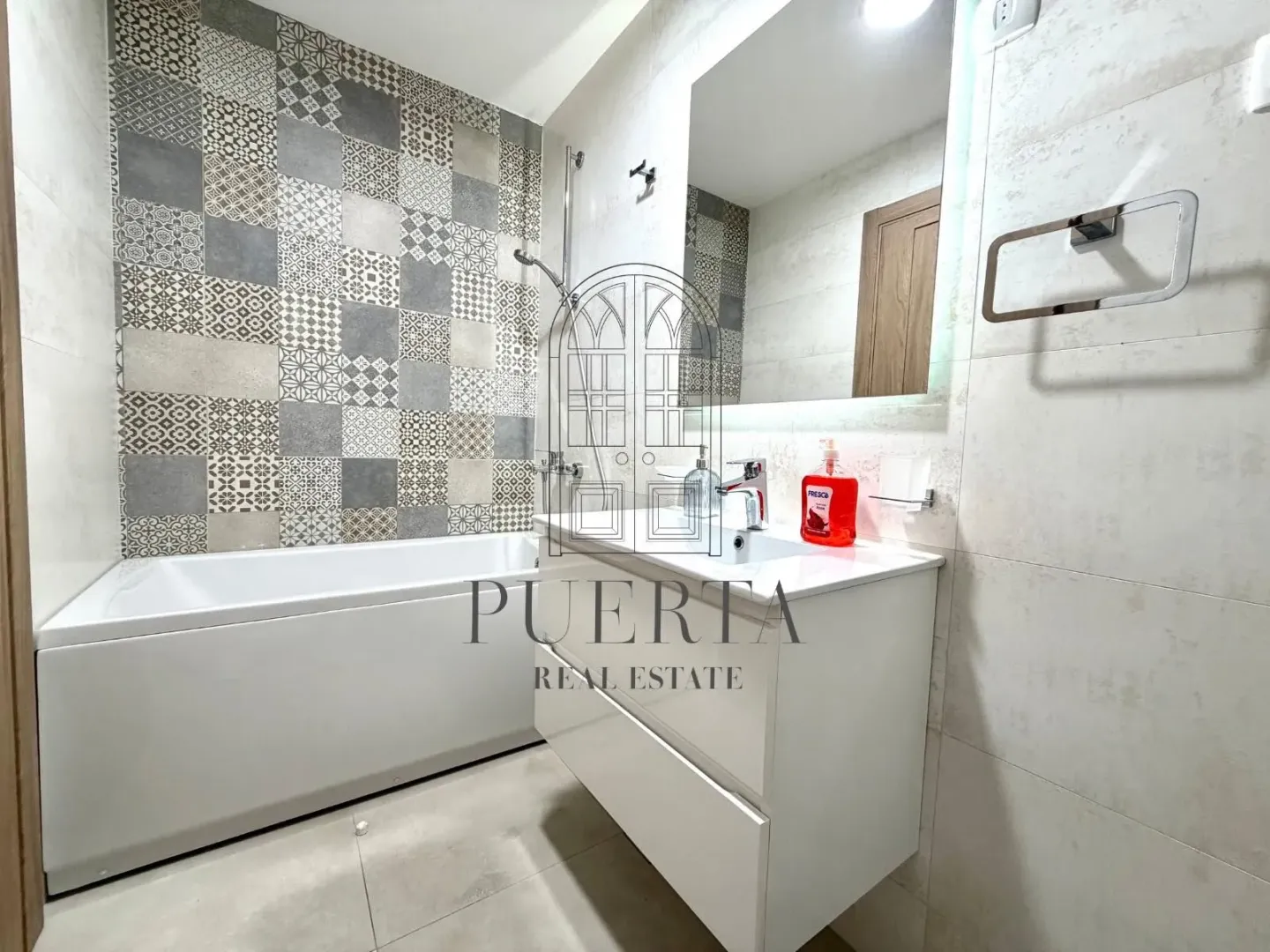 Rent, two bedroom apartment, 69m², Master Kvart, Podgorica