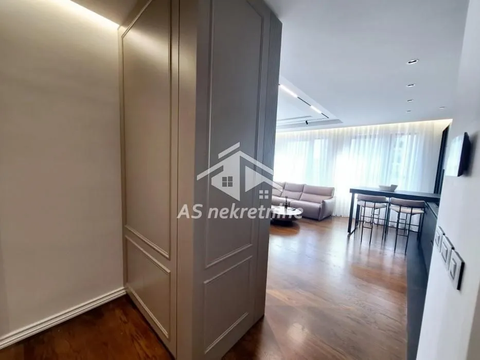Rent, three bedroom apartment, 90m², Savski Venac, Beograd