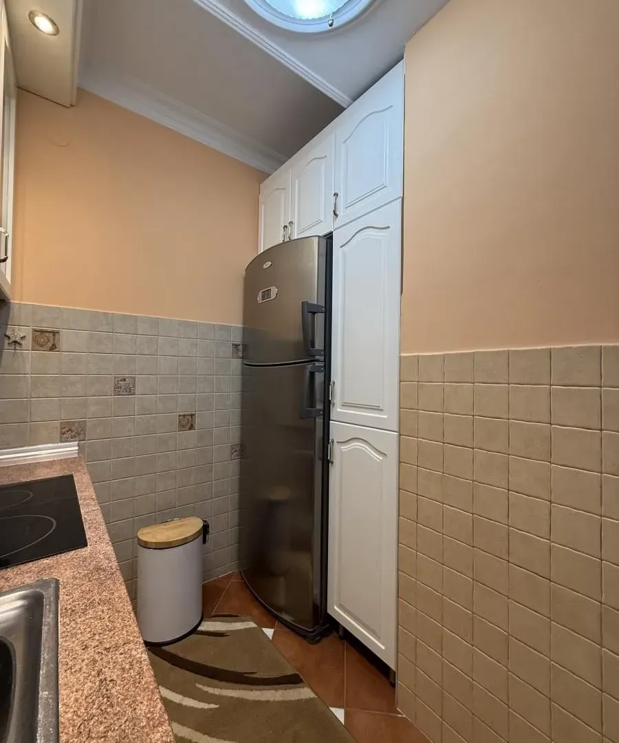 Izdavanje, četvorosoban stan, 75m², Vukov Spomenik, Zvezdara Sve Podlokacije