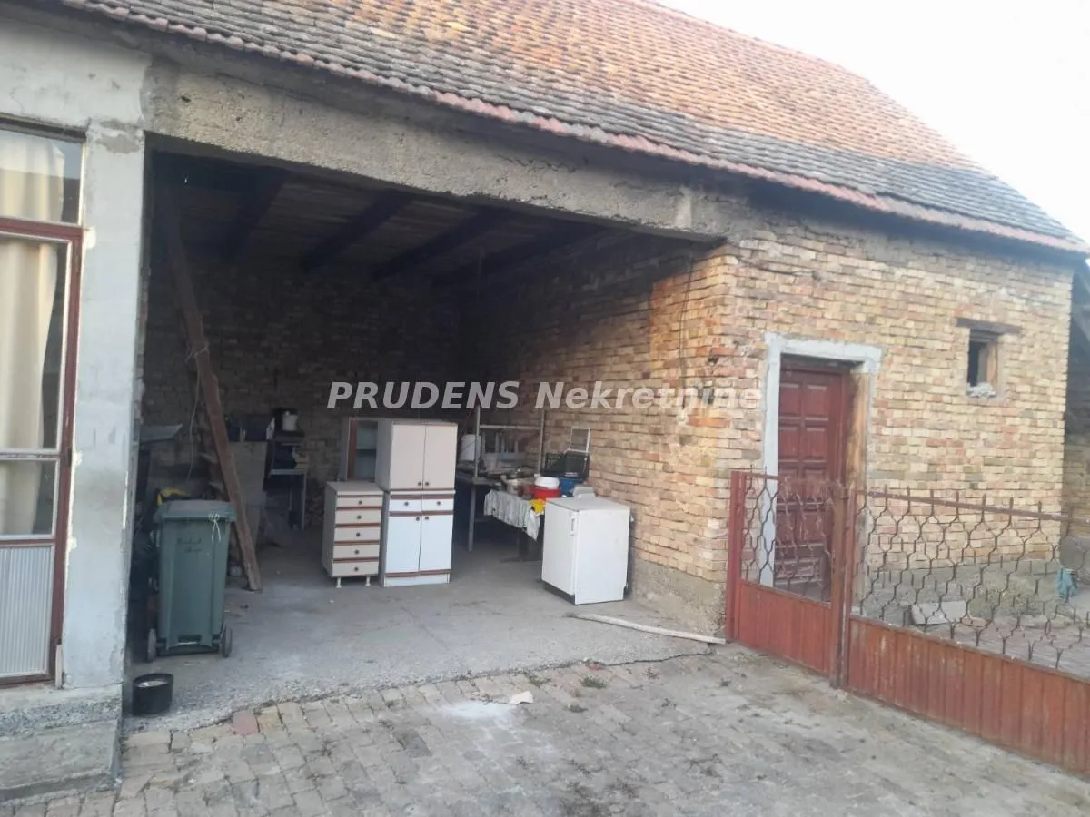 Sale, house, 150m², Obrež, Pećinci