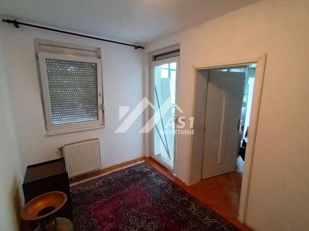Izdavanje, dvosoban stan, 54m², Grbavica, Novi Sad Sve Podlokacije