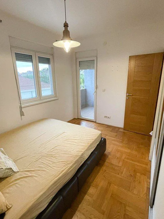 Izdavanje, dvosoban stan, 70m², Zagorič, Podgorica