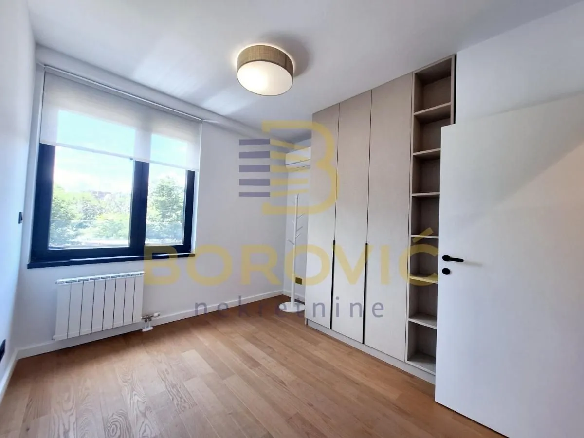 Rent, three bedroom apartment, 65m², Vračar Sve Podlokacije, Beograd