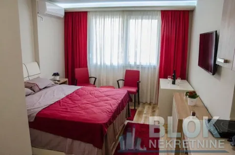 Izdavanje, garsonjera, 22m², Preko Morače, Podgorica - image 2