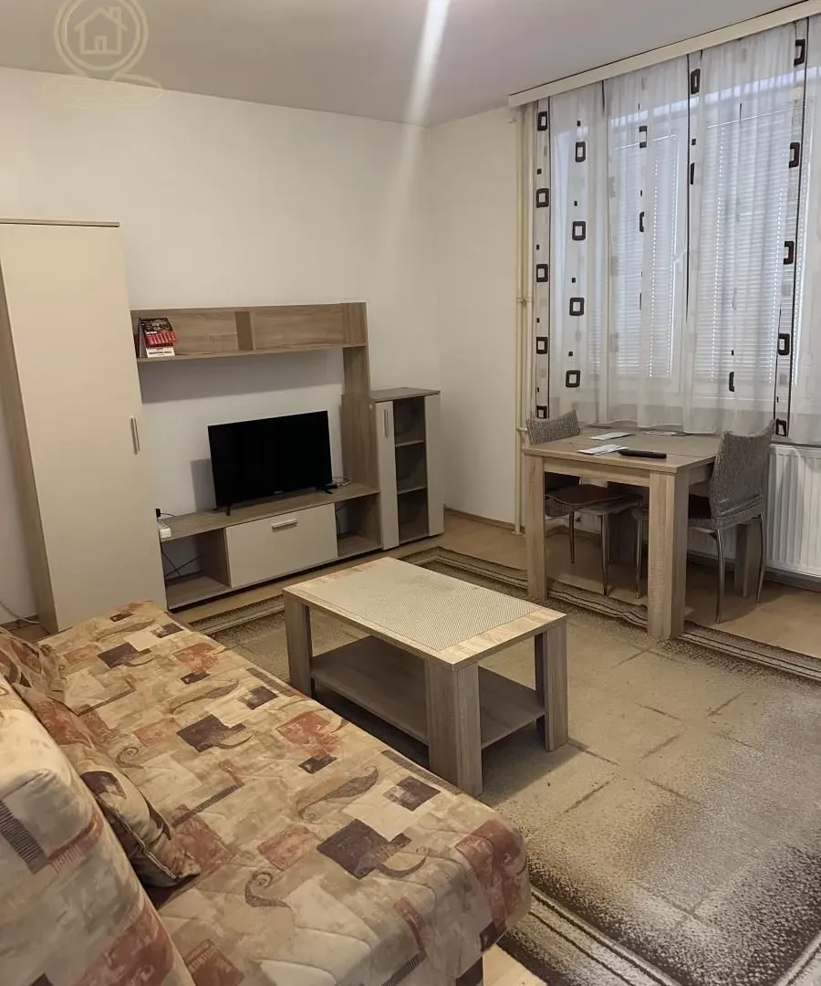 Izdavanje, jednosoban stan, 30m², Niš, Srbija