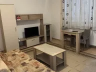 Izdavanje, jednosoban stan, 30m², Niš, Srbija - image 1