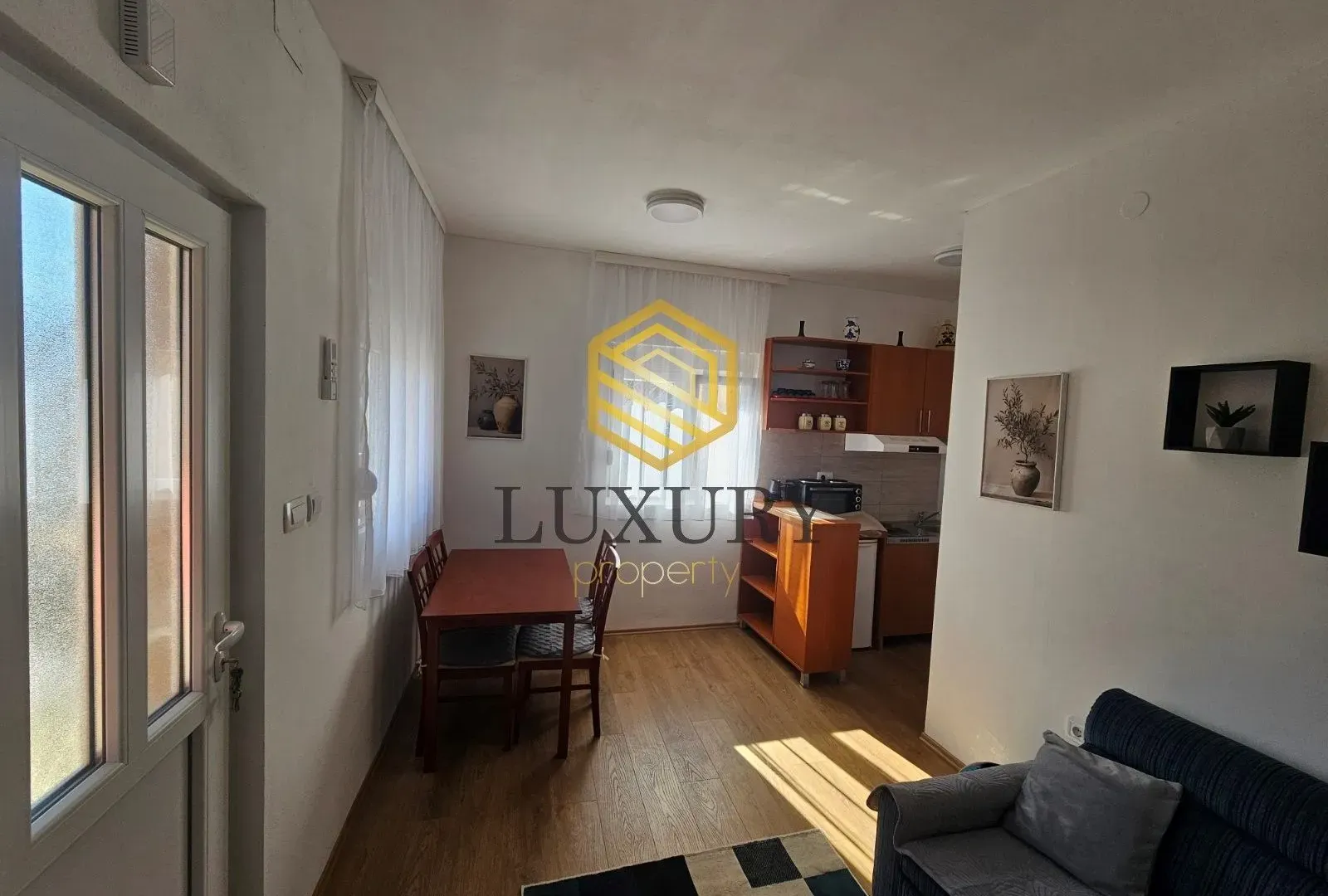 Izdavanje, jednosoban stan, 38m², Zagorič, Podgorica