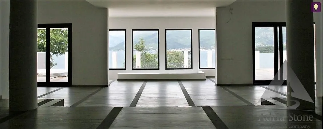Prodaja, kuća, 770m², Tivat, Crna Gora