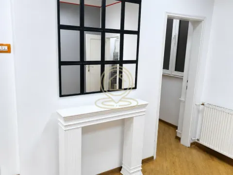 Izdavanje, poslovni prostor, 58m², Vračar Sve Podlokacije, Beograd - image 2