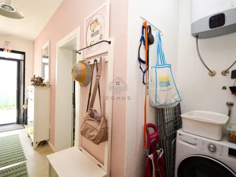 Sale, house, 180m², Blok 9, Podgorica - image 25