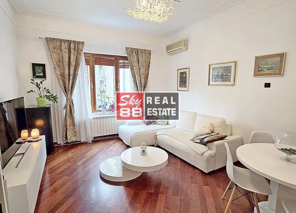 Rent, three bedroom apartment, 86m², Kalenić Pijaca, Vračar Sve Podlokacije