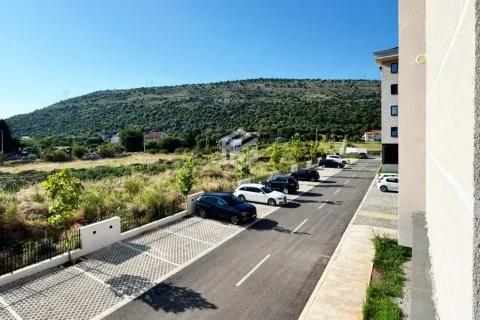 Prodaja, dvosoban stan, 64m², Tološi, Podgorica - image 18