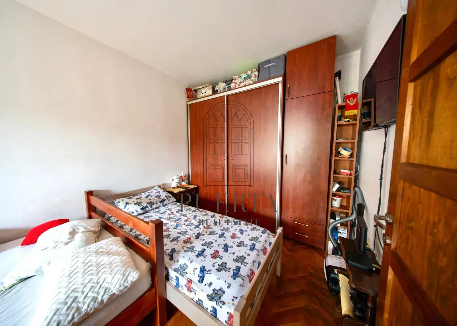 Rent, one bedroom apartment, 54m², Centar, Podgorica