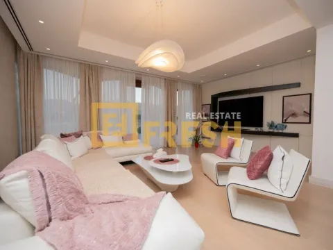 Prodaja, kuća, 300m², Tivat, Crna Gora - image 7