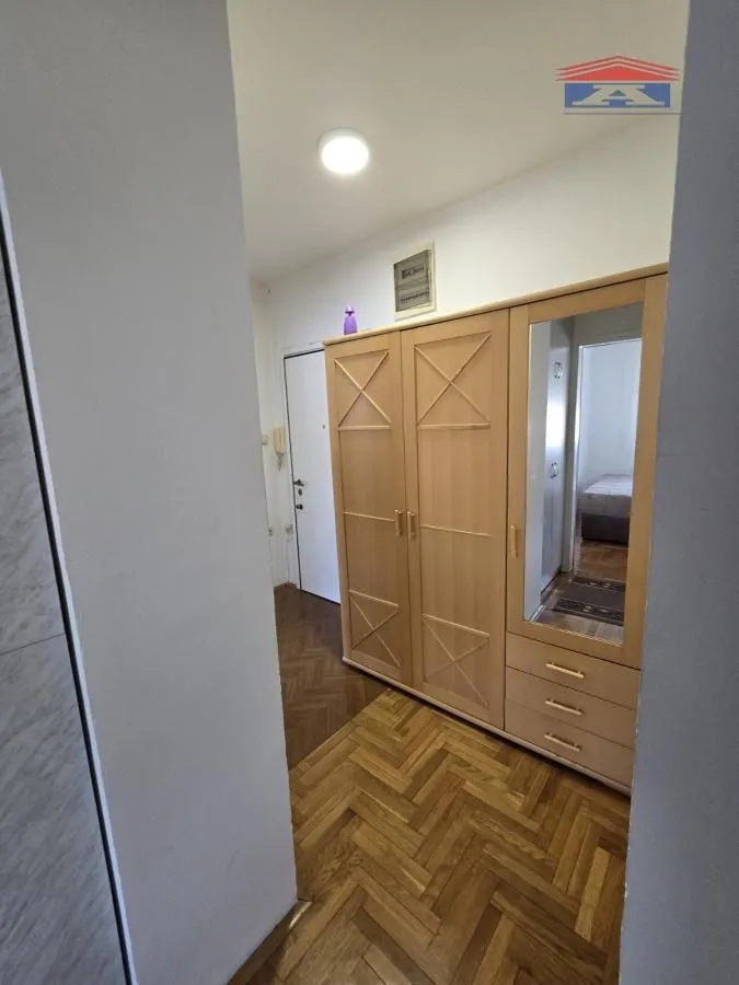 Izdavanje, trosoban stan, 65m², Podbara, Novi Sad Sve Podlokacije