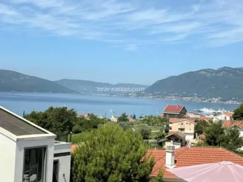 Prodaja, dvosoban stan, 70m², Tivat, Crna Gora - image 1