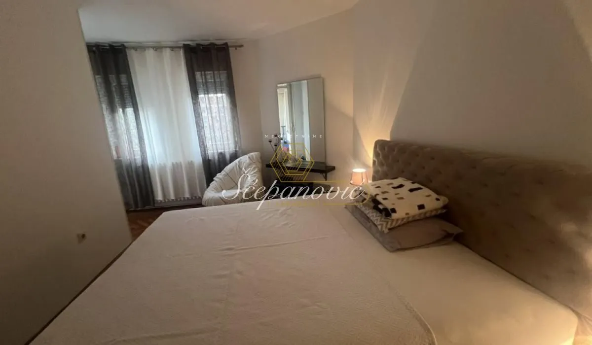 Prodaja, trosoban stan, 85m², Bulevar Oslobodjenja, Novi Sad Sve Podlokacije