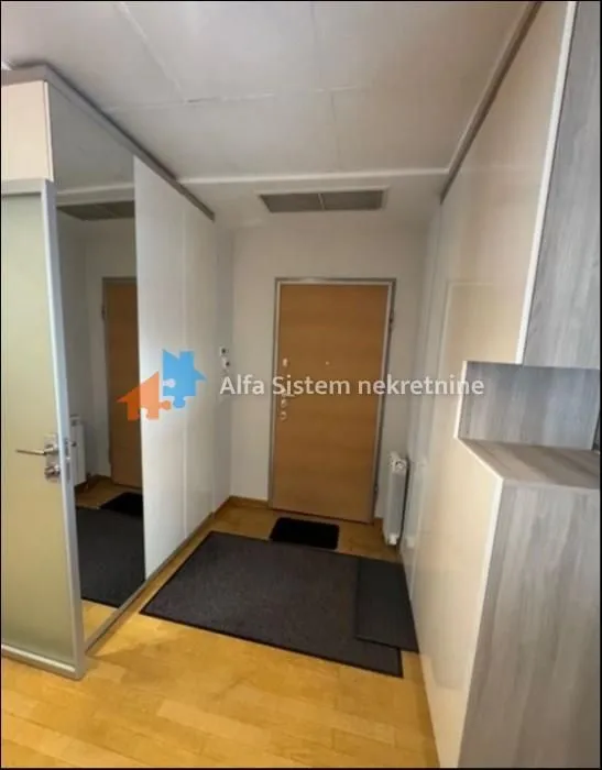 Izdavanje, trosoban stan, 125m², Vukov Spomenik, Zvezdara Sve Podlokacije