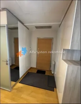 Izdavanje, trosoban stan, 125m², Vukov Spomenik, Zvezdara Sve Podlokacije - image 13
