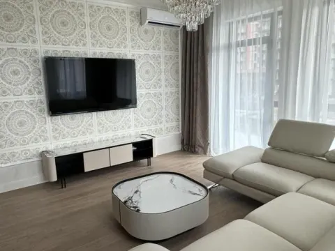 Izdavanje, trosoban stan, 80m², Savski Venac, Beograd - image 5