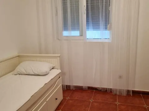 Sale, three bedroom apartment, 90m², Petrovac, Budva - image 8