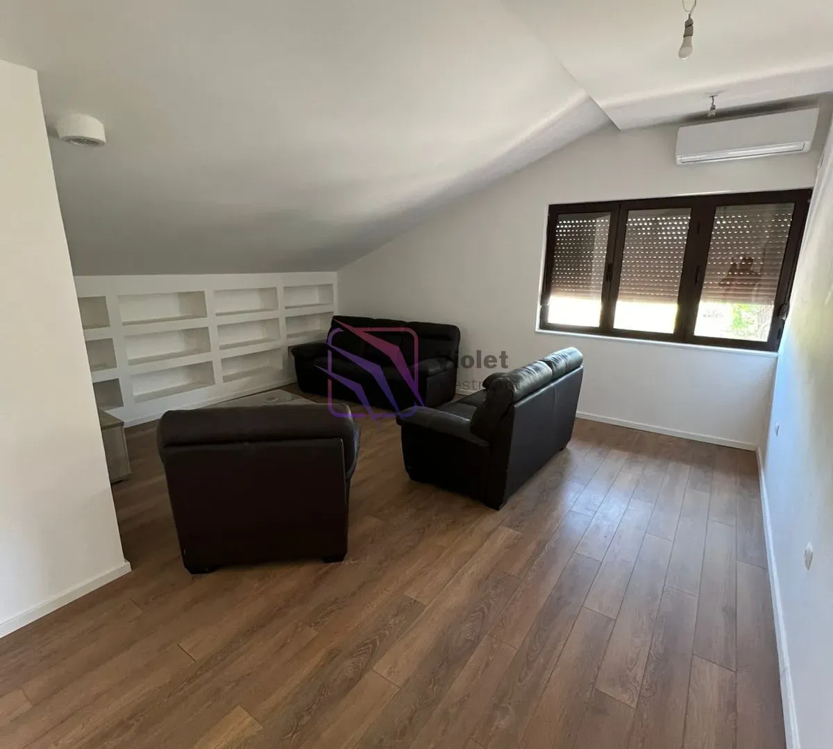 Prodaja, kuća, 343m², Zabjelo, Podgorica