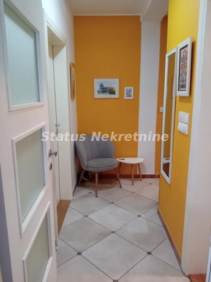 Prodaja, četvorosoban stan, 96m², Grbavica, Novi Sad Sve Podlokacije