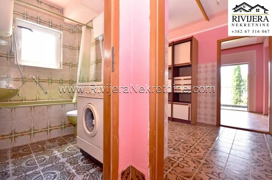 Prodaja, dvosoban stan, 79m², Đenovići, Herceg Novi