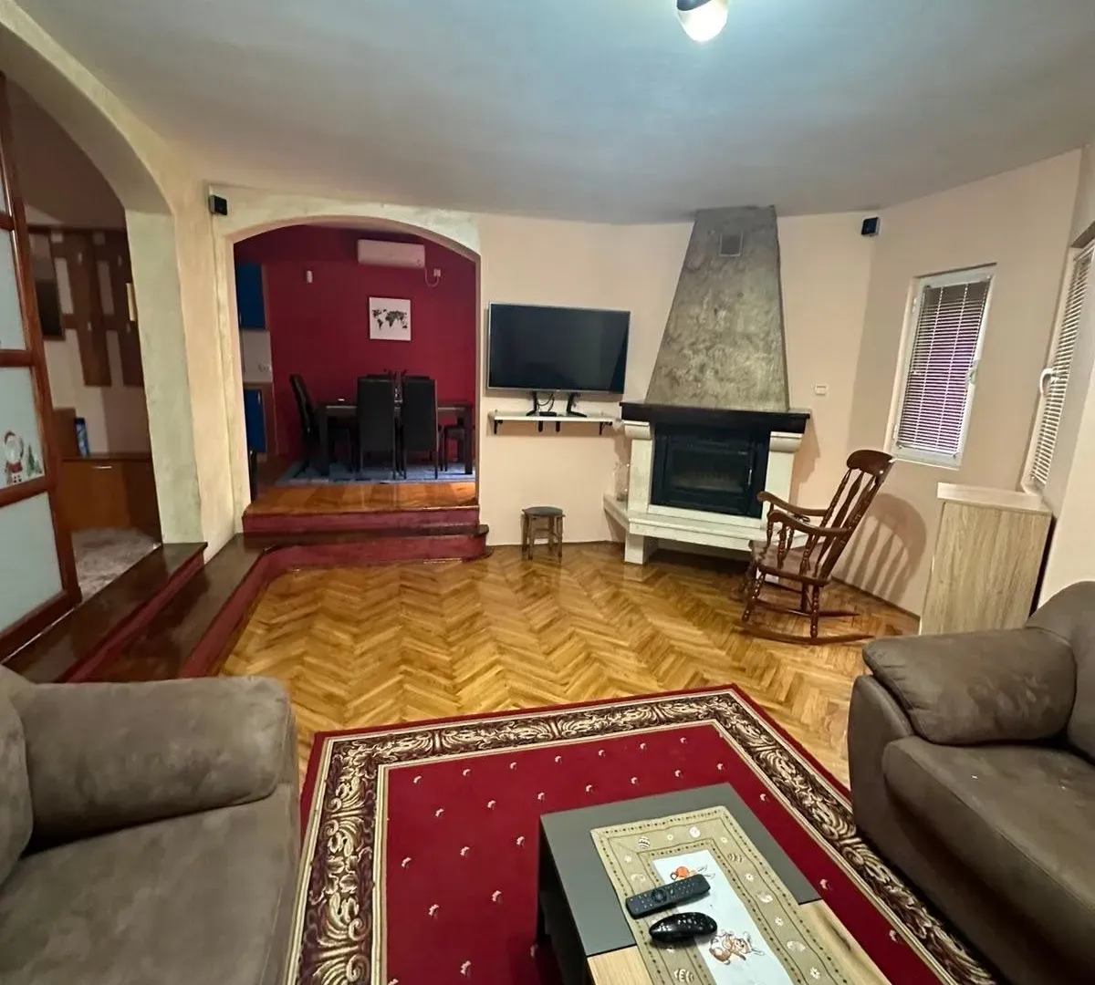 Rent, house, 200m², Donja Gorica, Podgorica