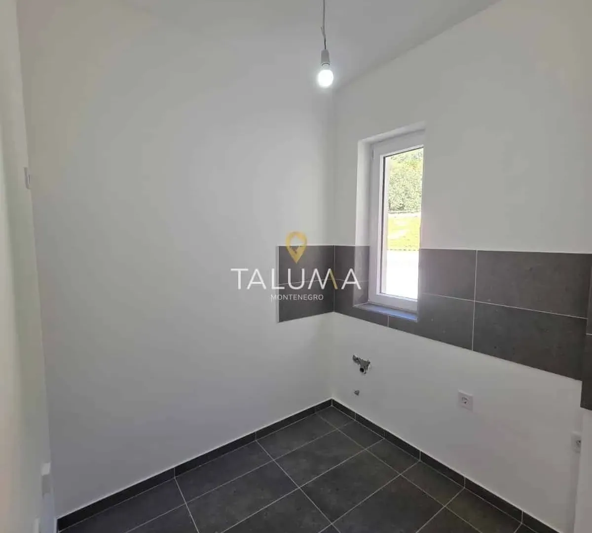 Prodaja, dvosoban stan, 58m², Petrovac, Budva