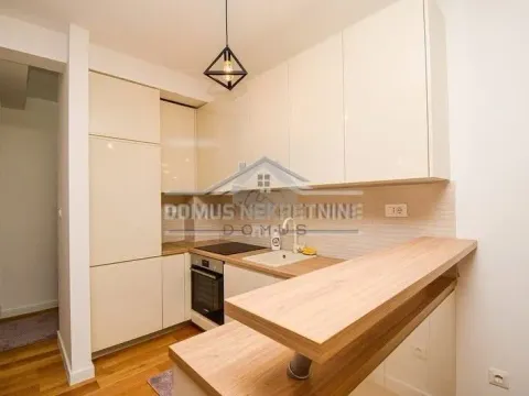 Rent, two bedroom apartment, 65m², Blok 9, Podgorica - image 5
