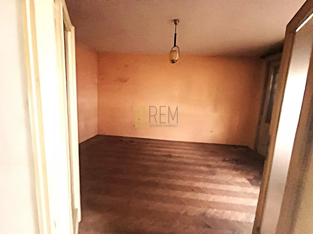 Prodaja, dvosoban stan, 85m², Centar, Podgorica
