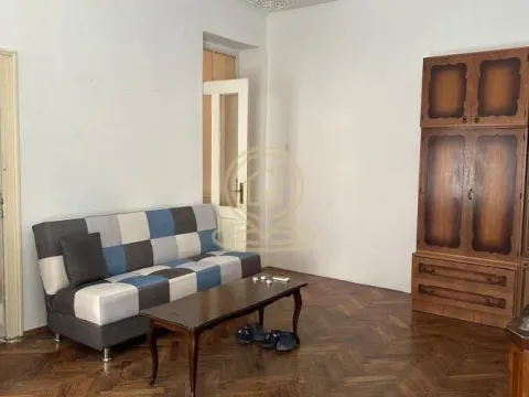 Izdavanje, dvosoban stan, 75m², Vračar Sve Podlokacije, Beograd - image 2
