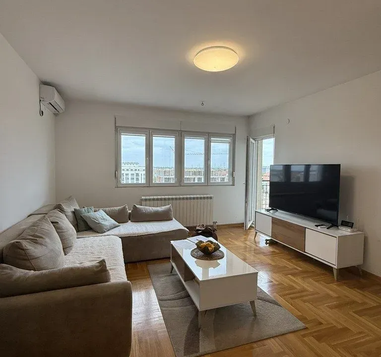 Prodaja, dvosoban stan, 71m², Ledine, Beograd