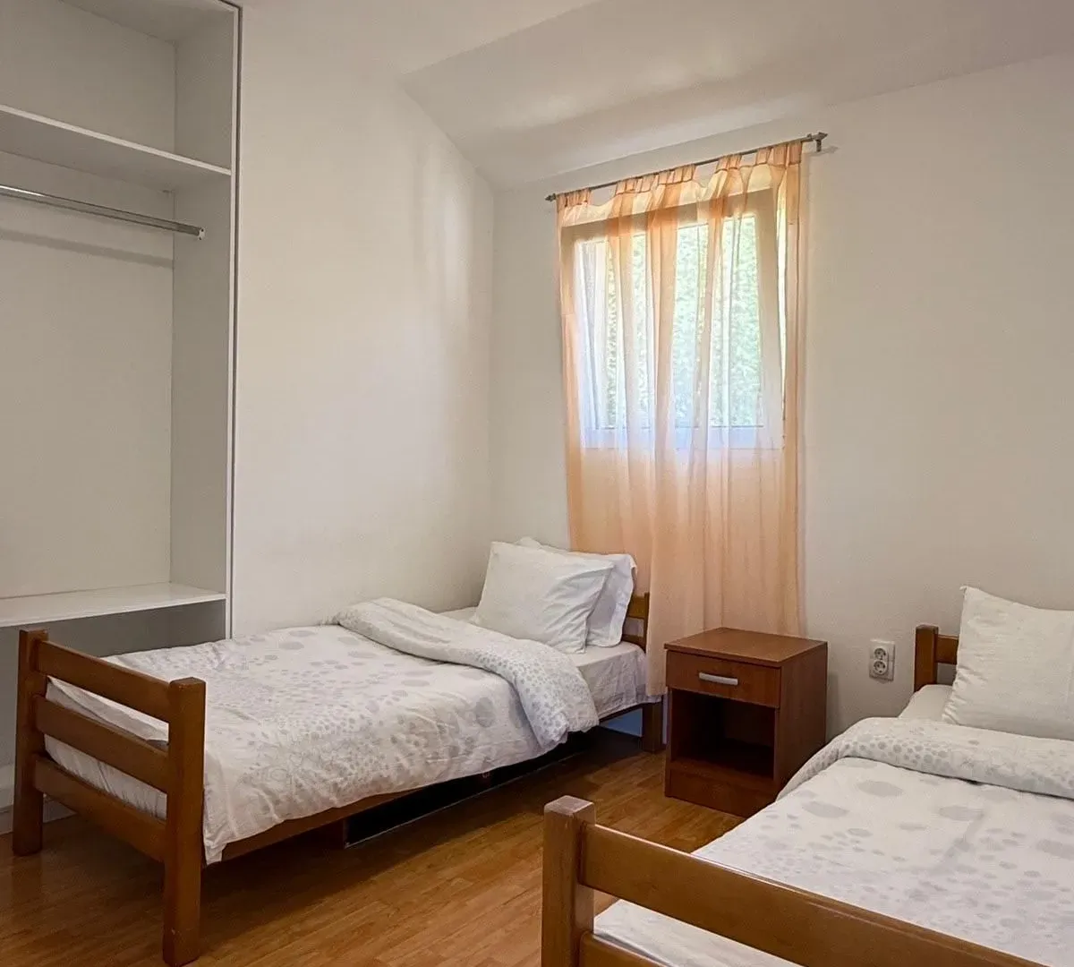 Rent, three bedroom apartment, 85m², Gradiošnica, Tivat
