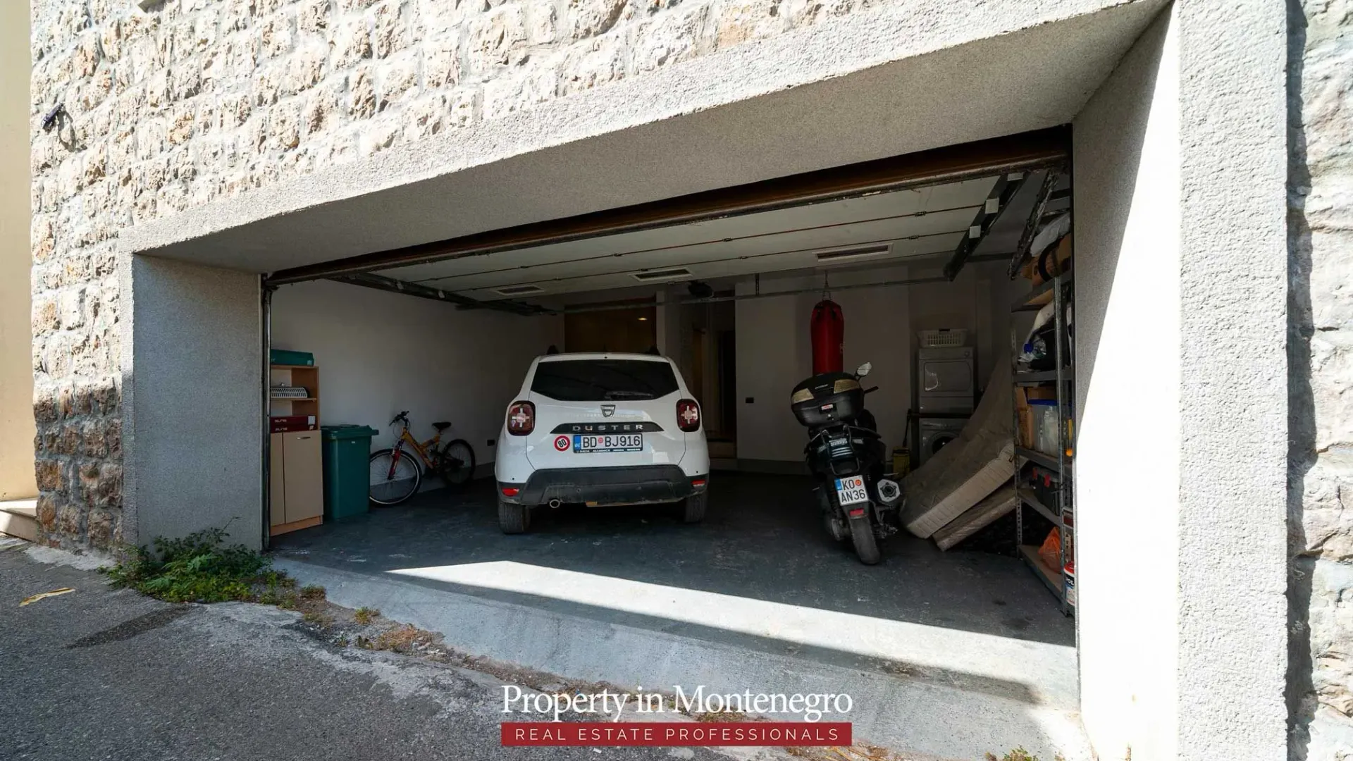 Sale, house, 266m², Kotor, Crna Gora