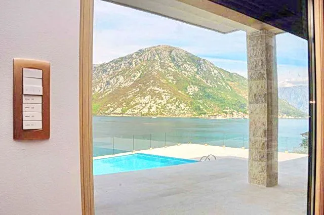Prodaja, stan, 47m², Morinj, Kotor