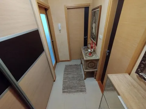 Rent, one bedroom apartment, 50m², Ljubović, Podgorica - image 12
