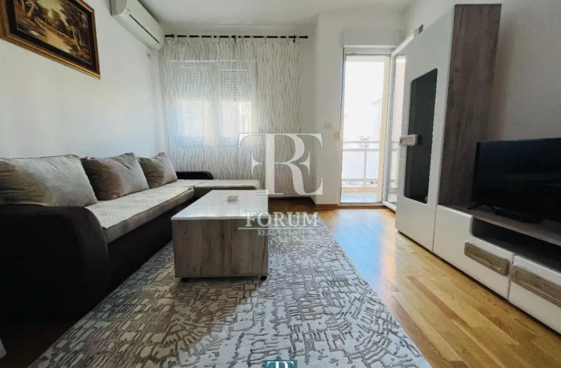 Izdavanje, jednosoban stan, 45m², City Kvart, Podgorica