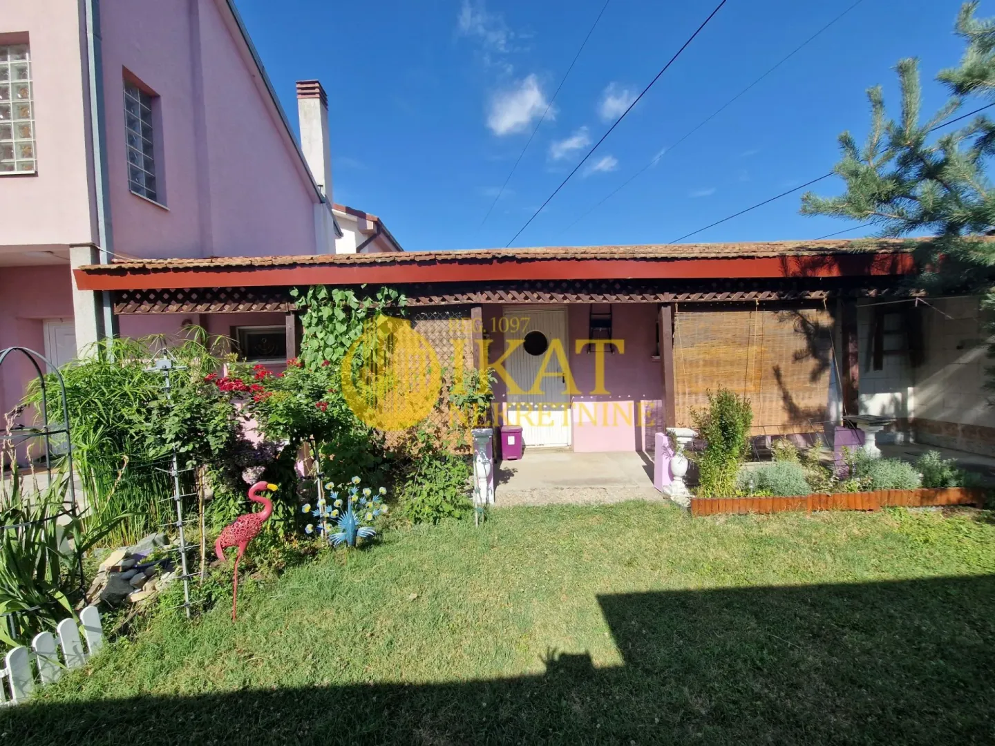 Sale, house, 250m², Bežanija, Beograd
