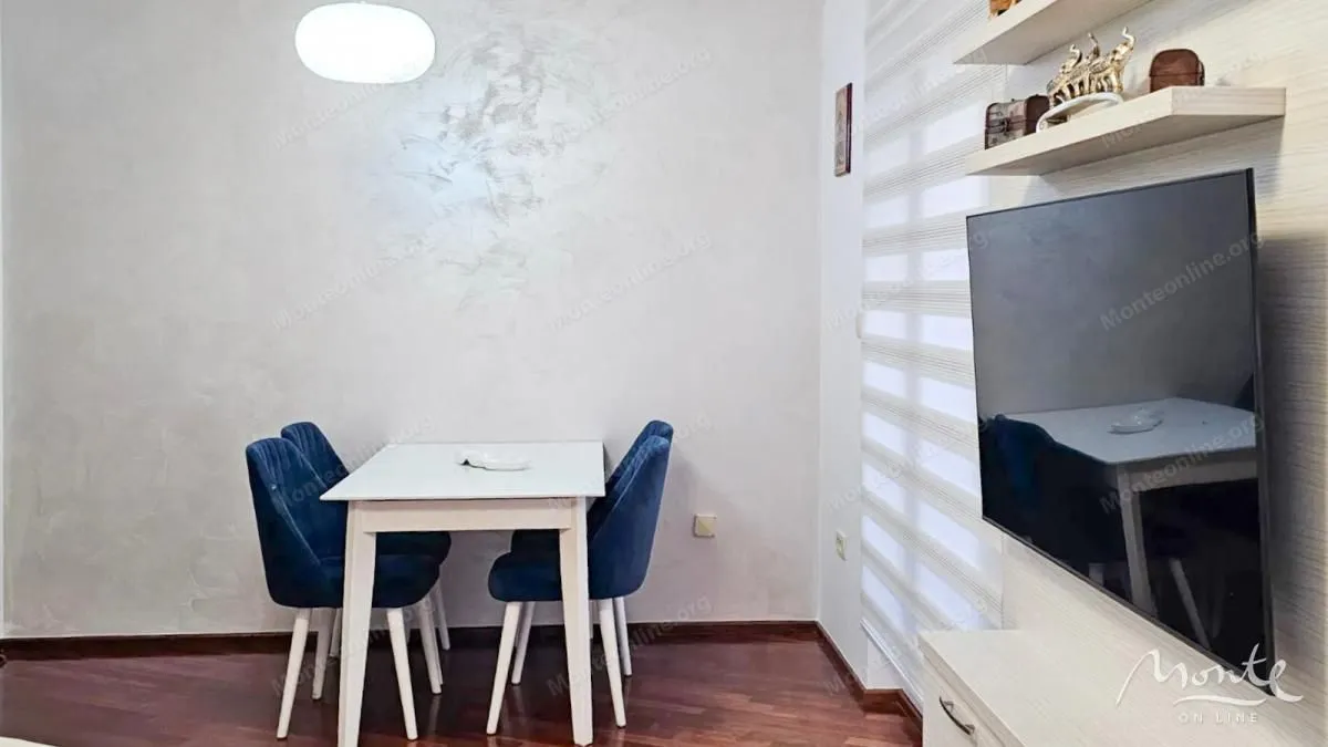 Prodaja, dvosoban stan, 56m², Stari Aerodrom, Podgorica
