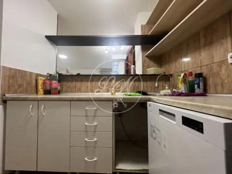 Izdavanje, trosoban stan, 51m², Zemun Centar, Zemun Sve Podlokacije - image 4