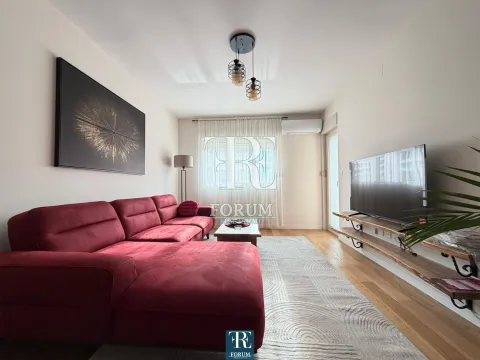 Rent, one bedroom apartment, 50m², Central Point, Podgorica - image 1