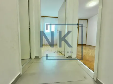 Izdavanje, trosoban stan, 105m², Centar, Podgorica - image 12