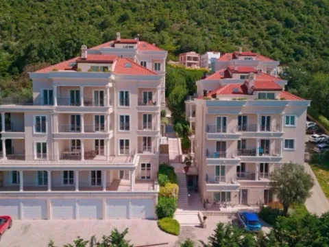 Prodaja, dvosoban stan, 180m², Đenovići, Herceg Novi - image 2